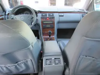 2001 Mercedes-Benz E-Class E 320
