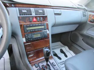 2001 Mercedes-Benz E-Class E 320