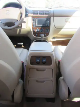 2000 Mercedes-Benz M-Class ML 320