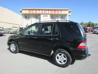 2000 Mercedes-Benz M-Class ML 320