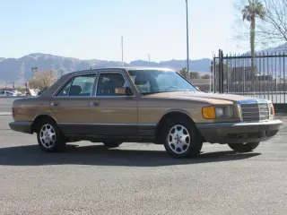 1984 Mercedes-Benz 300-Class 300 SD
