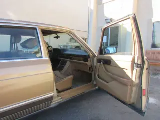 1984 Mercedes-Benz 300-Class 300 SD