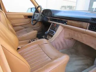 1984 Mercedes-Benz 300-Class 300 SD