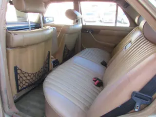 1984 Mercedes-Benz 300-Class 300 SD