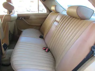 1984 Mercedes-Benz 300-Class 300 SD