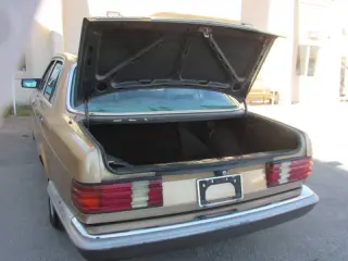 1984 Mercedes-Benz 300-Class 300 SD