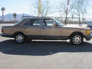 1984 Mercedes-Benz 300-Class 300 SD