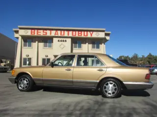 1984 Mercedes-Benz 300-Class 300 SD