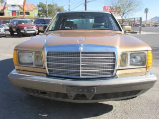 1984 Mercedes-Benz 300-Class 300 SD