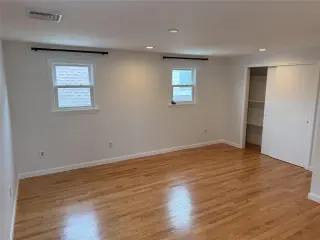 Propiedad en alquiler con 4 habitaciones y 2 baños en Medford