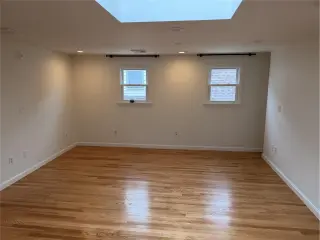 Propiedad en alquiler con 4 habitaciones y 2 baños en Medford