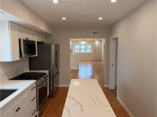 Propiedad en alquiler con 4 habitaciones y 2 baños en Medford