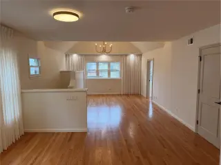 Propiedad en alquiler con 4 habitaciones y 2 baños en Medford