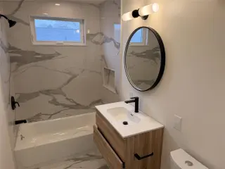 Propiedad en alquiler con 4 habitaciones y 2 baños en Medford