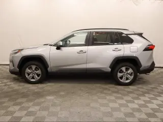 Toyota RAV4 2024 XLE 4dr SUV