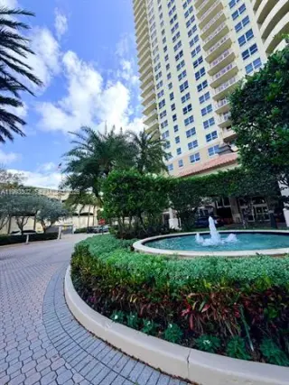 Propiedad en alquiler con 1 dormitorio y 1 baño en Aventura