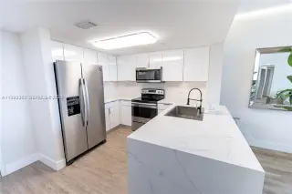 Propiedad en alquiler con 1 dormitorio y 1 baño en Aventura