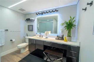 Propiedad en alquiler con 1 dormitorio y 1 baño en Aventura
