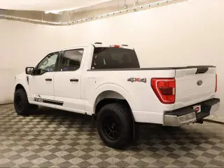 Ford F-150 2023 4x4 XL 4dr SuperCrew 5.5 ft. SB