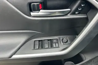 Toyota RAV4 2024 XLE Premium 4dr SUV