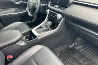 Toyota RAV4 2024 XLE Premium 4dr SUV
