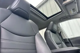 Toyota RAV4 2024 XLE Premium 4dr SUV