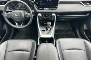 Toyota RAV4 2024 XLE Premium 4dr SUV