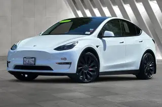 Tesla Model Y 2023 AWD Performance 4dr Crossover