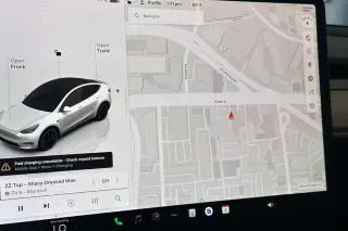 Tesla Model Y 2023 AWD Performance 4dr Crossover