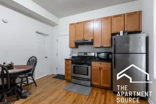 Propiedad en alquiler con 11 habitaciones y 1 baño en Chicago