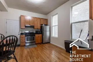Propiedad en alquiler con 11 habitaciones y 1 baño en Chicago