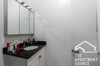 Propiedad en alquiler con 11 habitaciones y 1 baño en Chicago