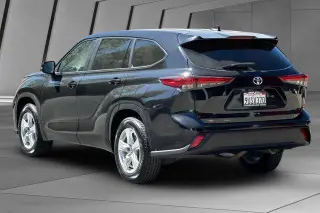 Toyota Highlander 2023 LE 4dr SUV