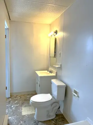 Propiedad en alquiler con 0 habitaciones y 1 baño en Steubenville