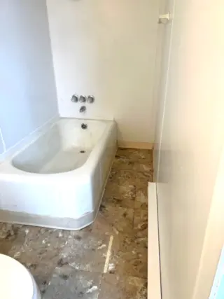 Propiedad en alquiler con 0 habitaciones y 1 baño en Steubenville