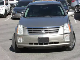 2004 Cadillac SRX