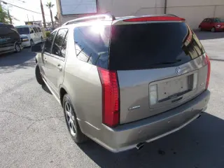2004 Cadillac SRX