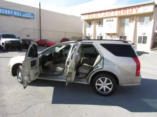 2004 Cadillac SRX