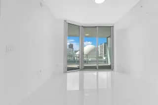 Propiedad en alquiler con 1 dormitorio y 2 baños en Miami