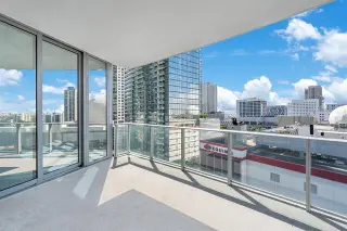 Propiedad en alquiler con 1 dormitorio y 2 baños en Miami