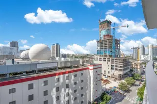 Propiedad en alquiler con 1 dormitorio y 2 baños en Miami