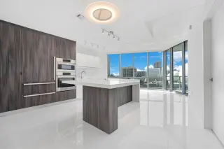 Propiedad en alquiler con 1 dormitorio y 2 baños en Miami