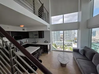 Propiedad en alquiler con 2 habitaciones y 2 baños en Miami