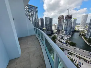 Propiedad en alquiler con 2 habitaciones y 2 baños en Miami