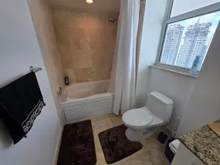 Propiedad en alquiler con 2 habitaciones y 2 baños en Miami