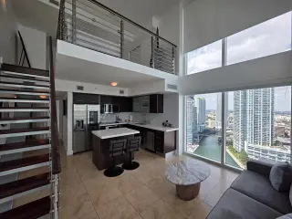 Propiedad en alquiler con 2 habitaciones y 2 baños en Miami
