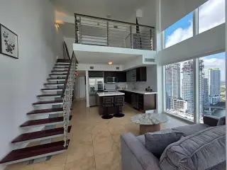 Propiedad en alquiler con 2 habitaciones y 2 baños en Miami