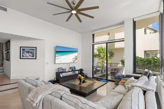 Propiedad en alquiler con 2 habitaciones y 2.5 baños en Miami