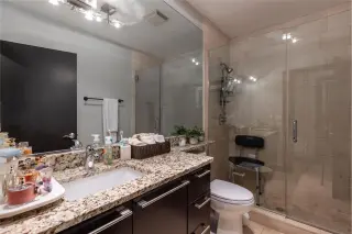 Propiedad en alquiler con 4 habitaciones y 2 baños en Chicago