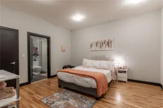 Propiedad en alquiler con 4 habitaciones y 2 baños en Chicago